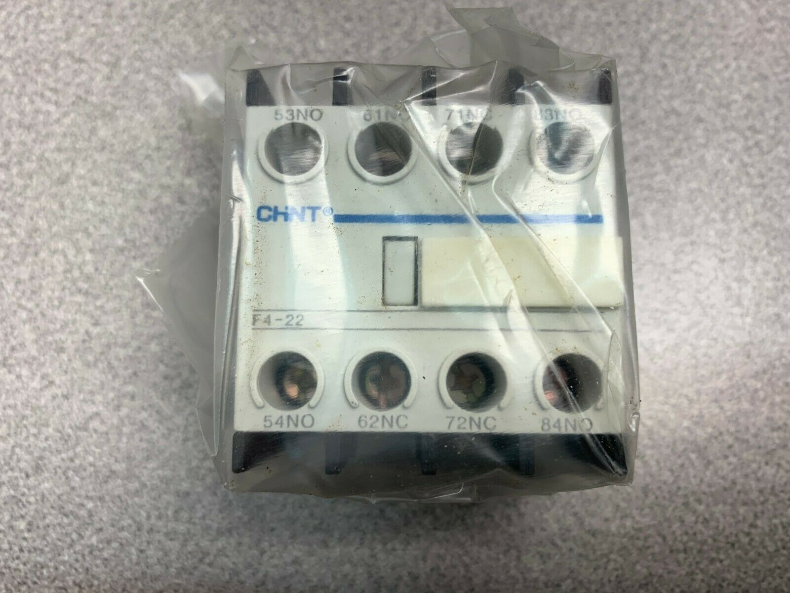 NEW IN BOX CHINT CONTACT BLOCK FU-22