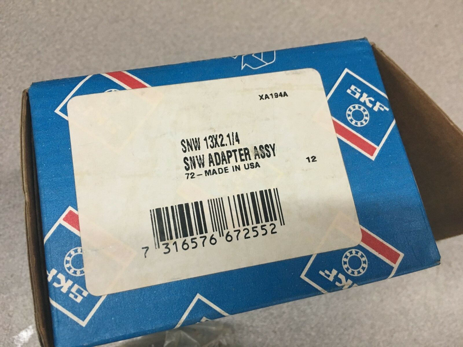 NEW IN BOX SKF SNW 13X2.1/4 BEARING ADAPTER SLEEVE SNW 13 X 2-1/4