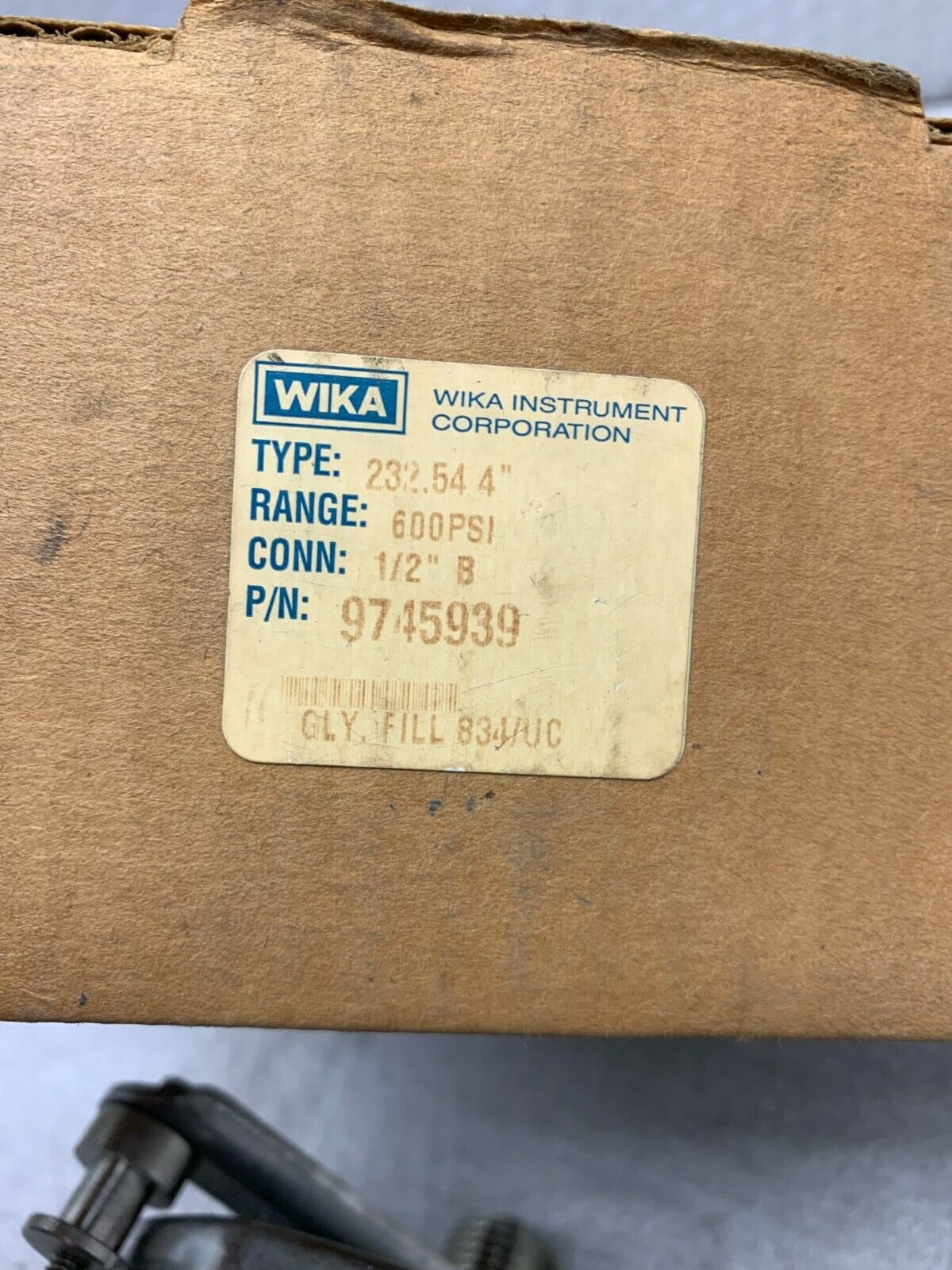 NEW IN BOX WIKA 232.54 4" LIQUID FILLED GAUGE 1/2" CONNECTION 0-600PSI 9745939