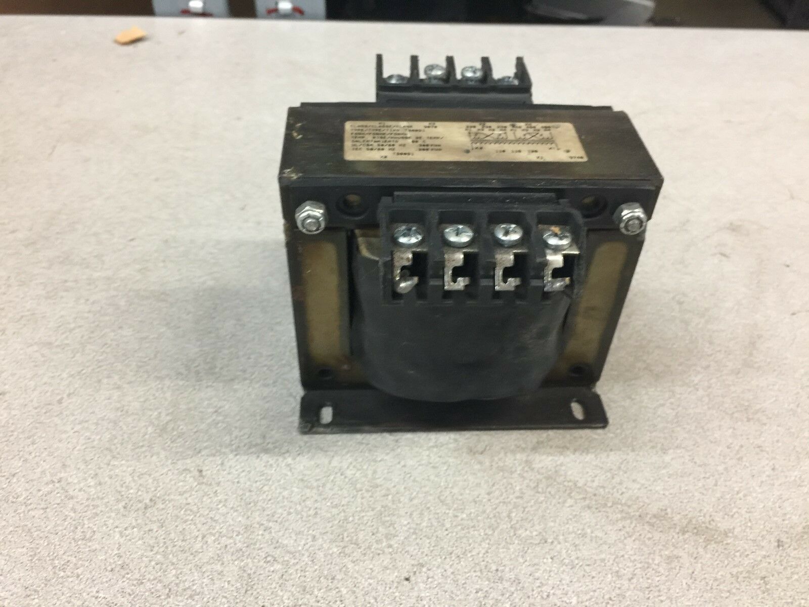 NEW NO BOX SQUARE D .300KVA CONTROL TRANSFORMER T300D1