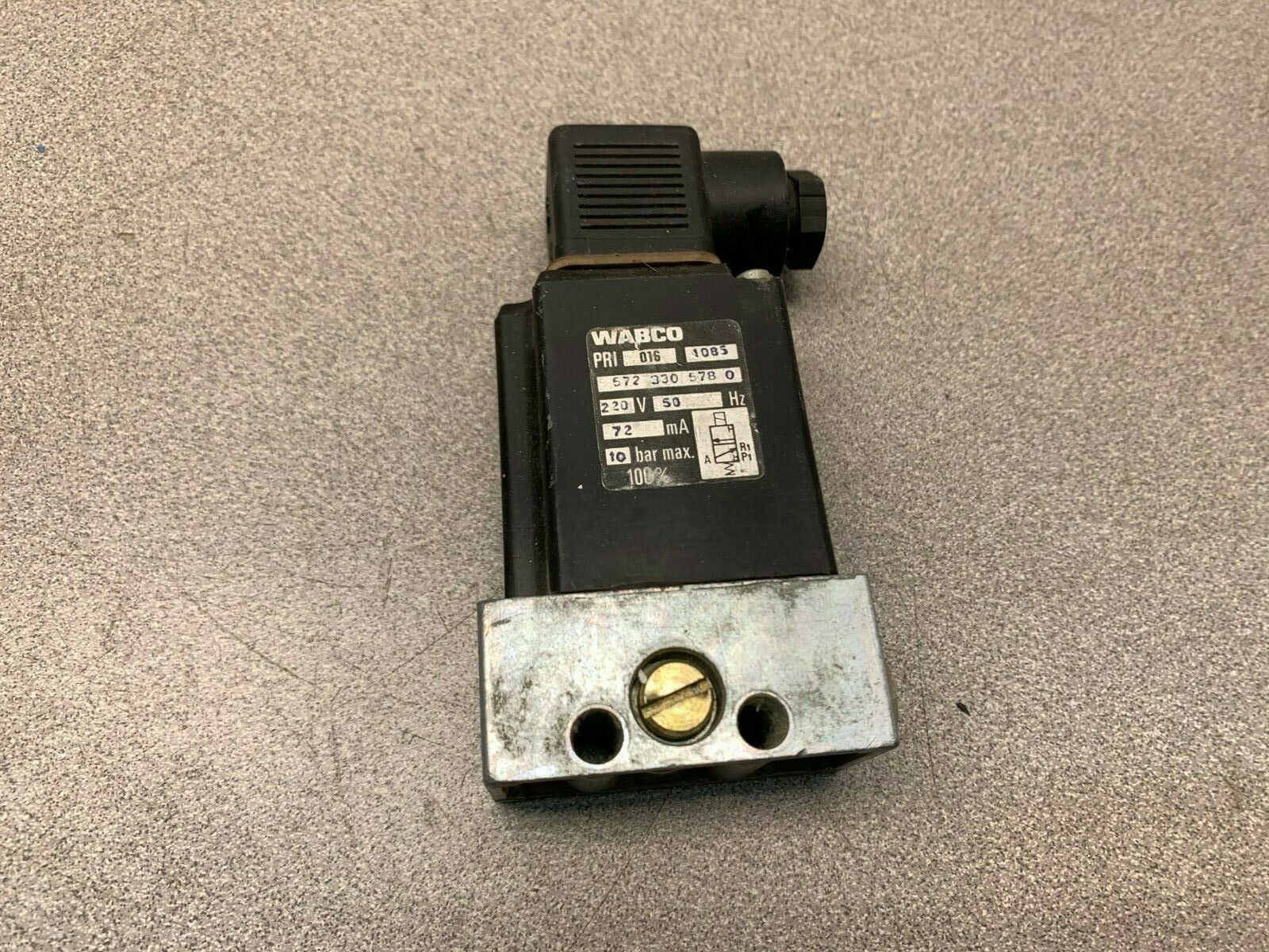 USED WABCO SOLENOID VALVE 572 330 578 0