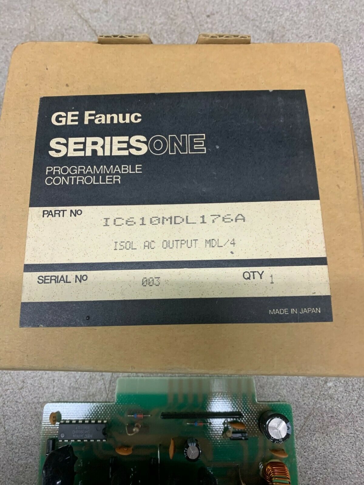 NEW IN BOX GE FANUC AC OUTPUT MODULE IC610MDL176A