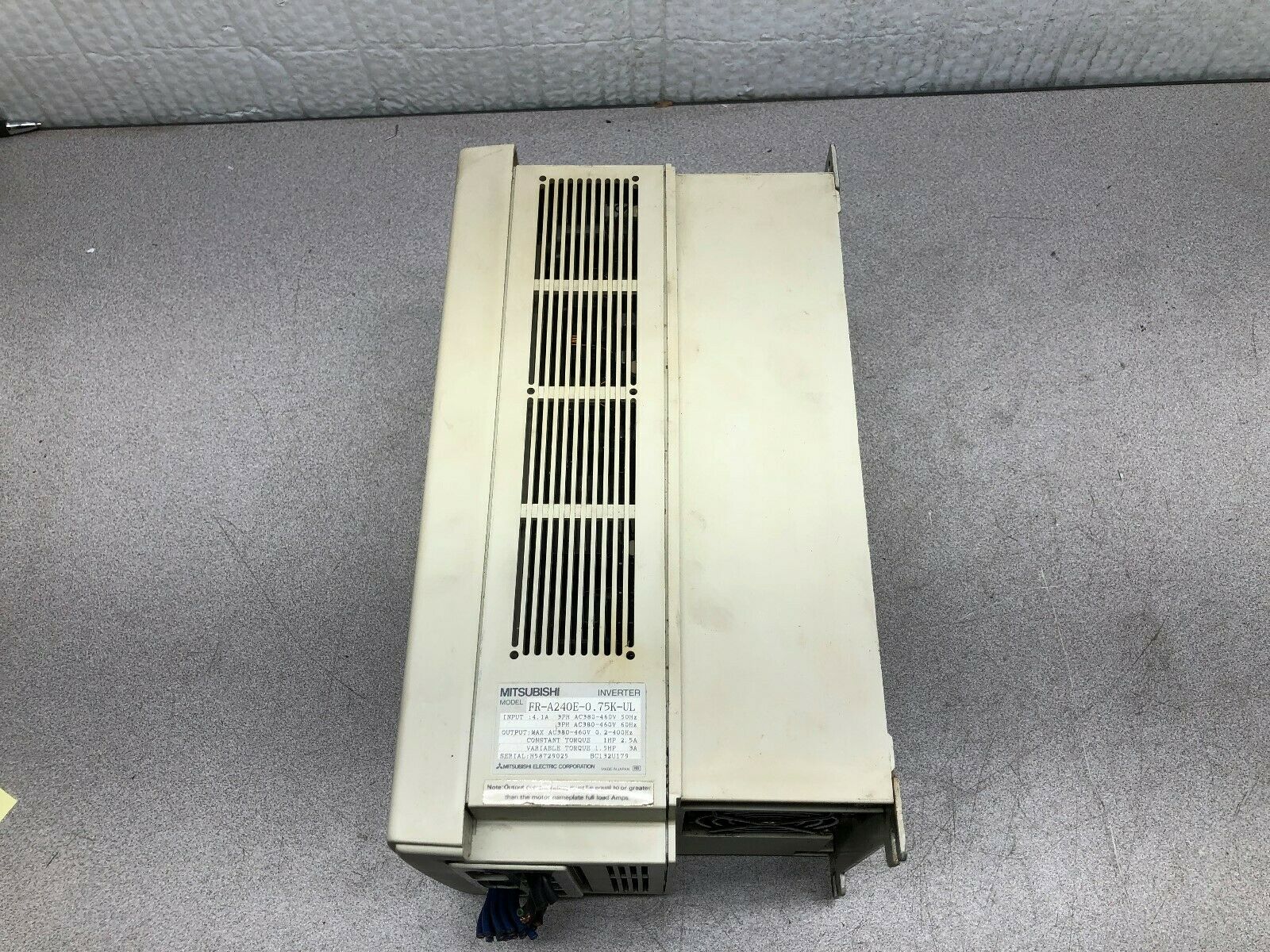 USED MITSUBISHI A200 1.5 HP 4.1 AMP 3 PH 380-460 VAC 0.2-400 HZ INVERTER DRIVE F