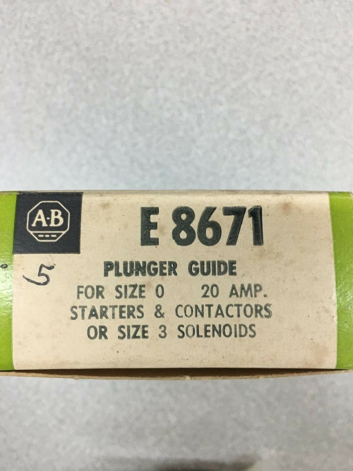 NEW IN BOX ALLEN BRADLEY PLUNGER GUIDE E8671