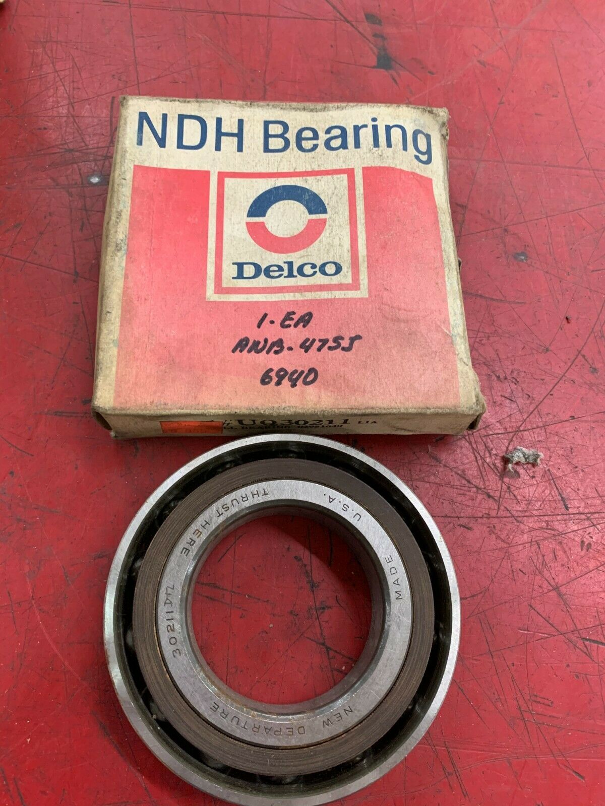 NEW IN BOX NDH CONTACT BEARING UQ30211