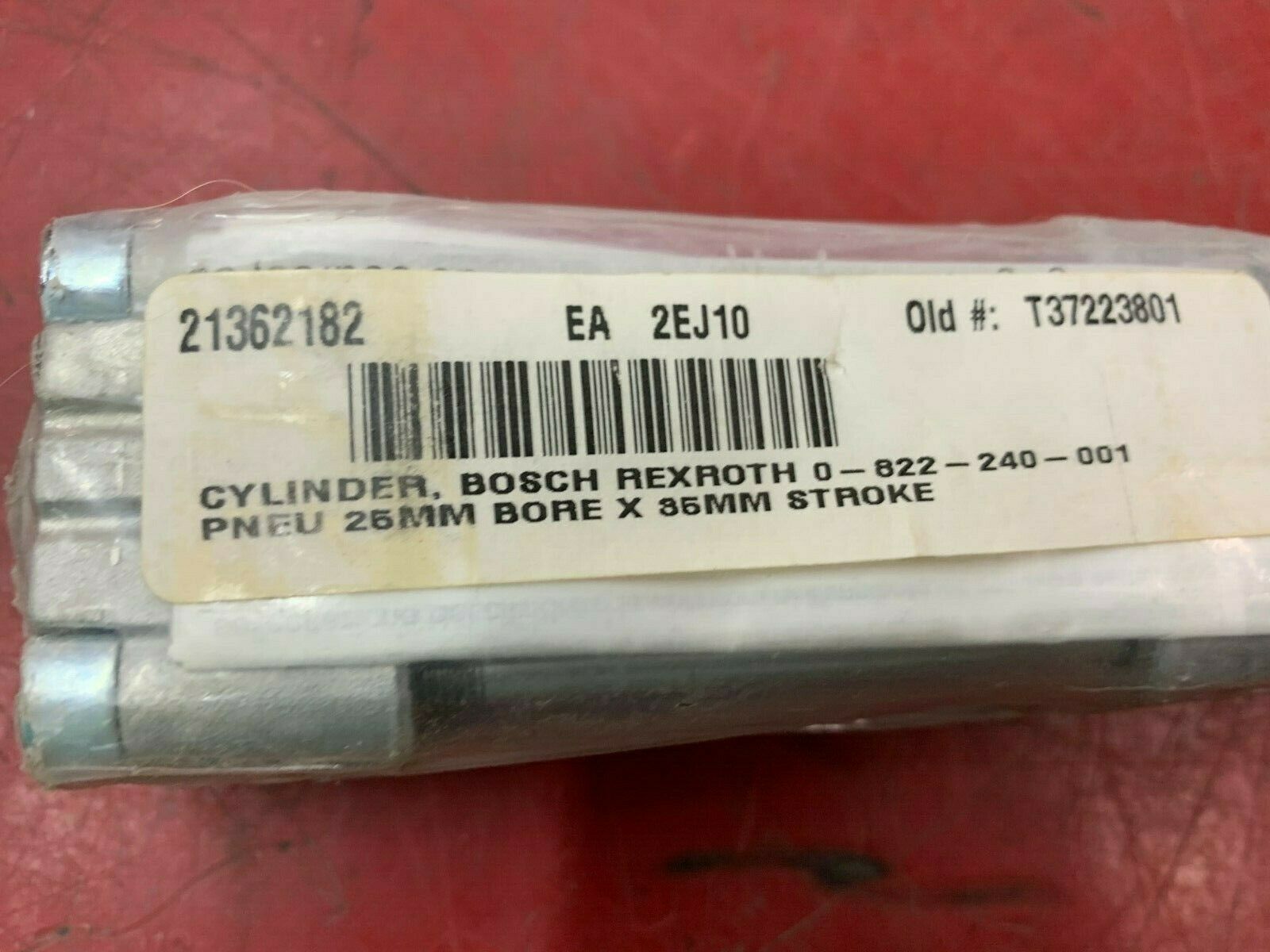 NEW NO BOX REXROTH PNEUMATIC CYLINDER 0822240001