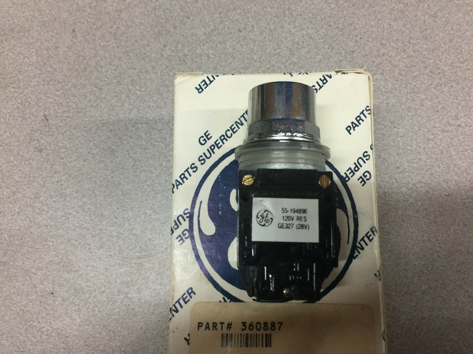 NEW IN BOX GE ILUMINATED PUSH BUTTON CR104E5224