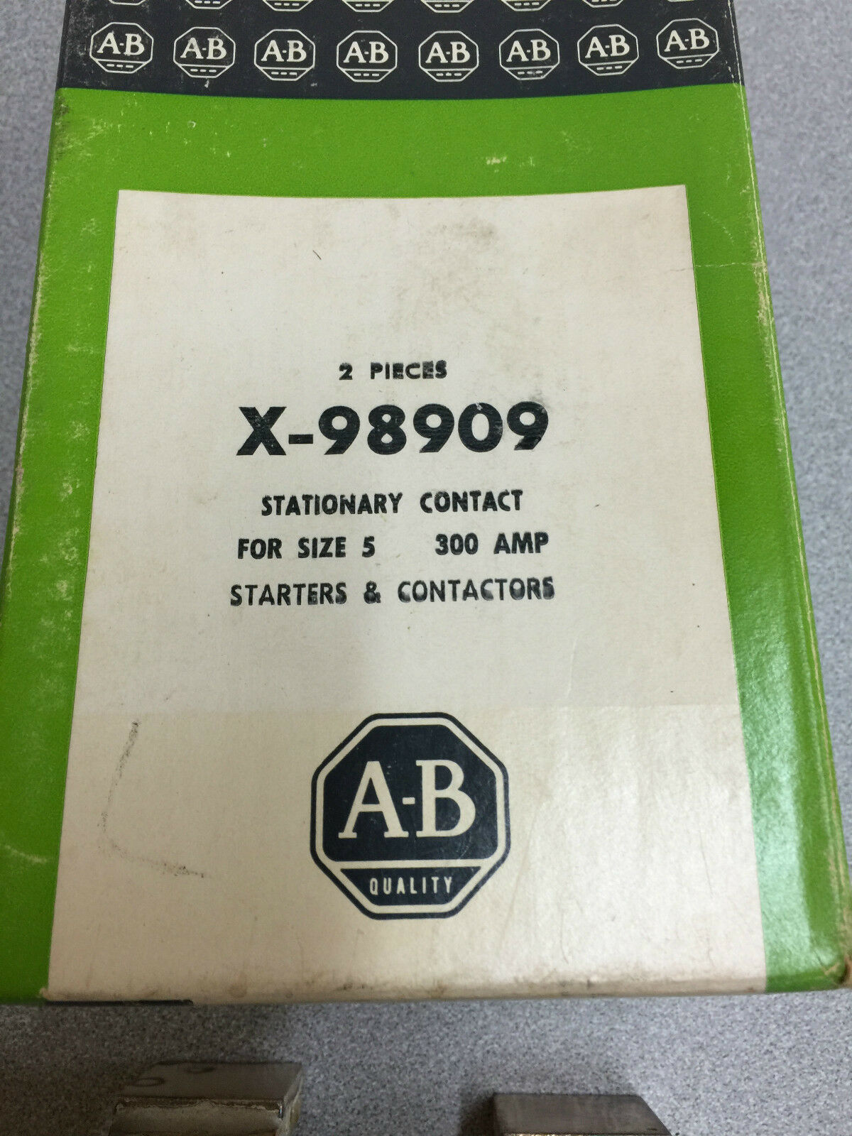 NEW BOX OF 2 ALLEN-BRADLEY STATIONARY CONTACTS FOR SIZE 5 STARTER X-98909