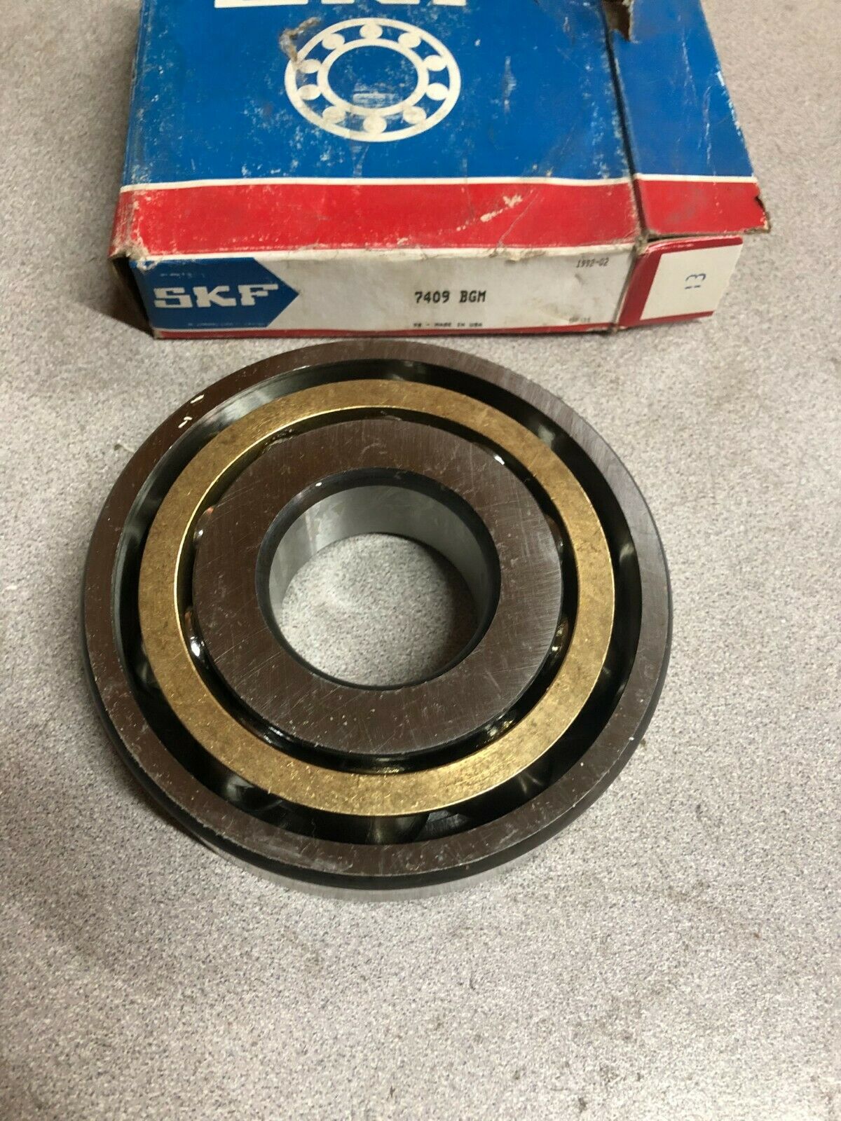 NEW IN BOX SKF ANGULAR CONTACT BEARING 7409 BGM