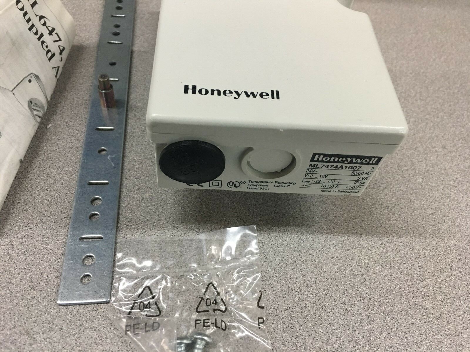 NEW IN BOX HONEYWELL DIRECT COUPLED ACTUATOR ML7474A1007