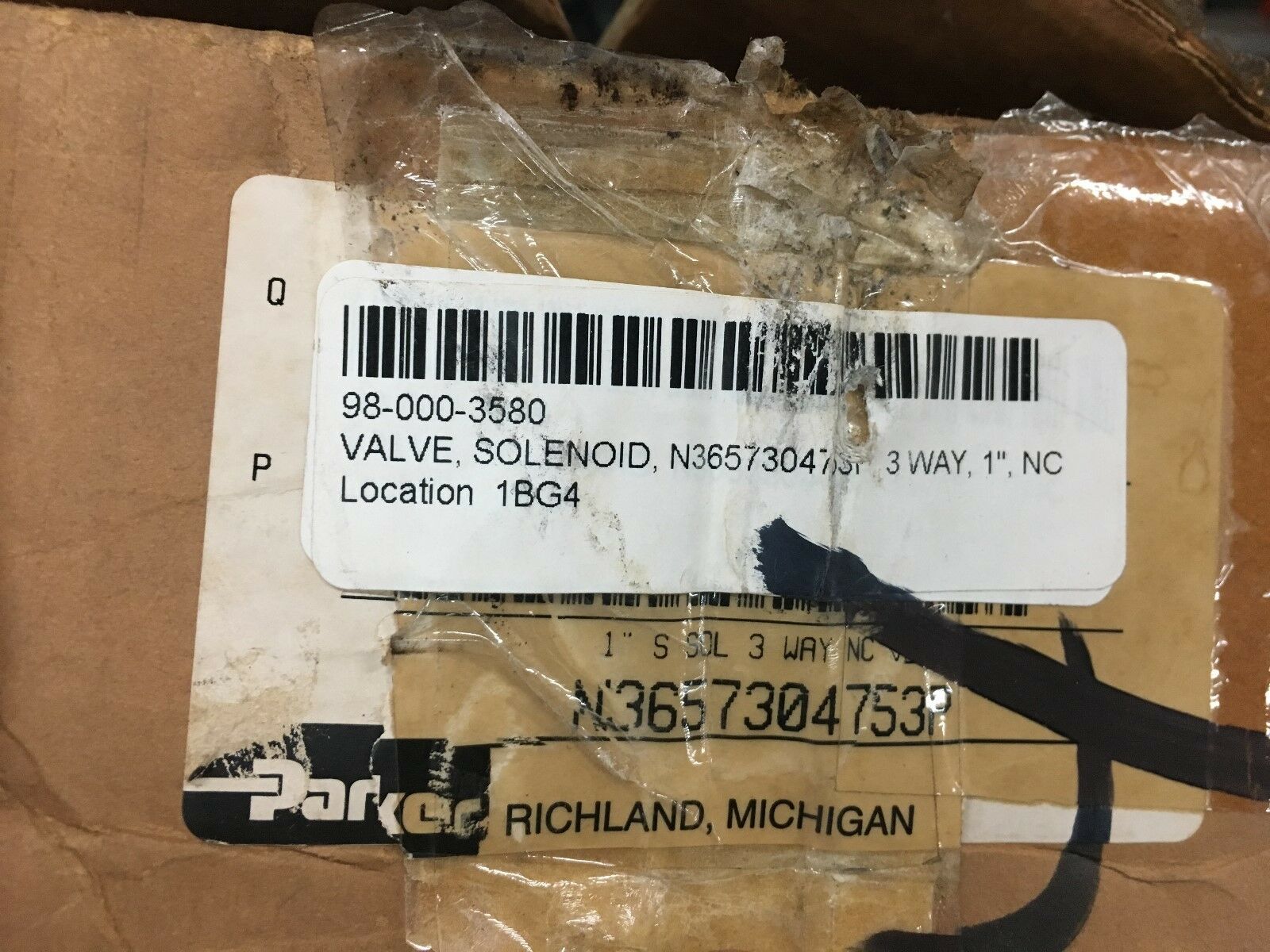 NEW IN BOX PARKER 3-WAY 1" SOLENOID VALVE N3657304735P