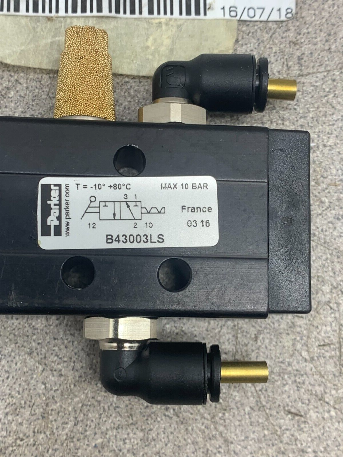 NEW NO BOX PARKER PNEUMATIC MANUAL CONTROL VALVE B43003LS