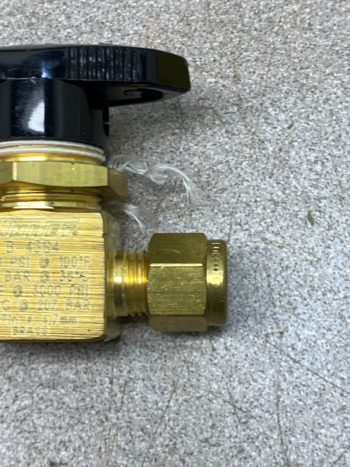 NEW WHITEY 1/4" BRASS BALL VALVE B-43S4