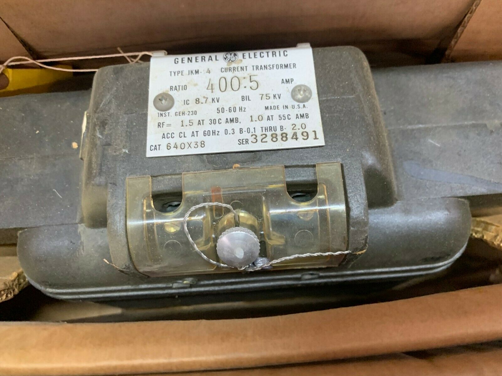 NEW IN BOX GENERAL ELECTRIC TYPE JKM-4 CURRENT TRANSFORMER 640X38 RATIO 400:5