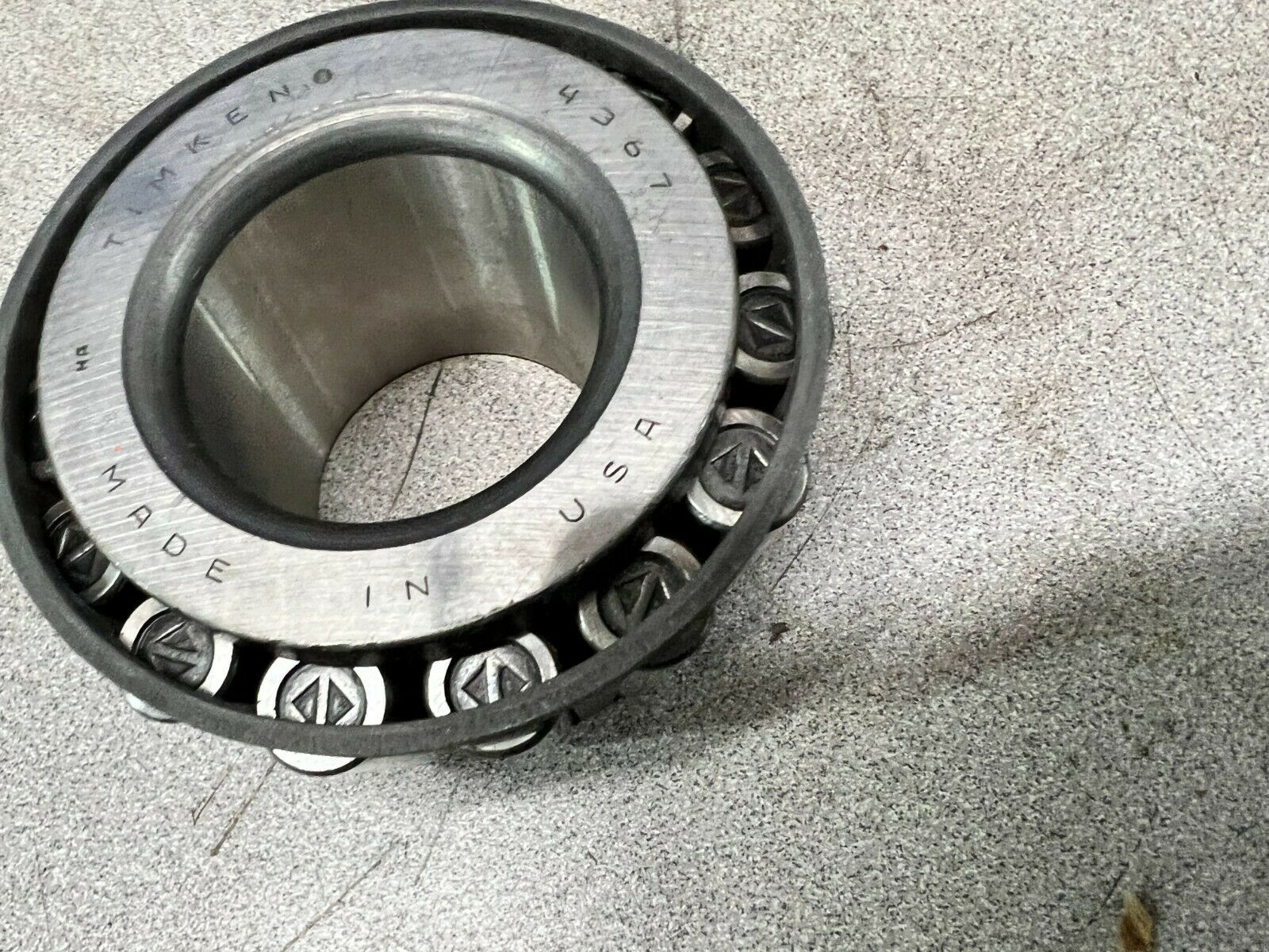 NEW IN BOX TIMKEN ROLLER BEARING 4367