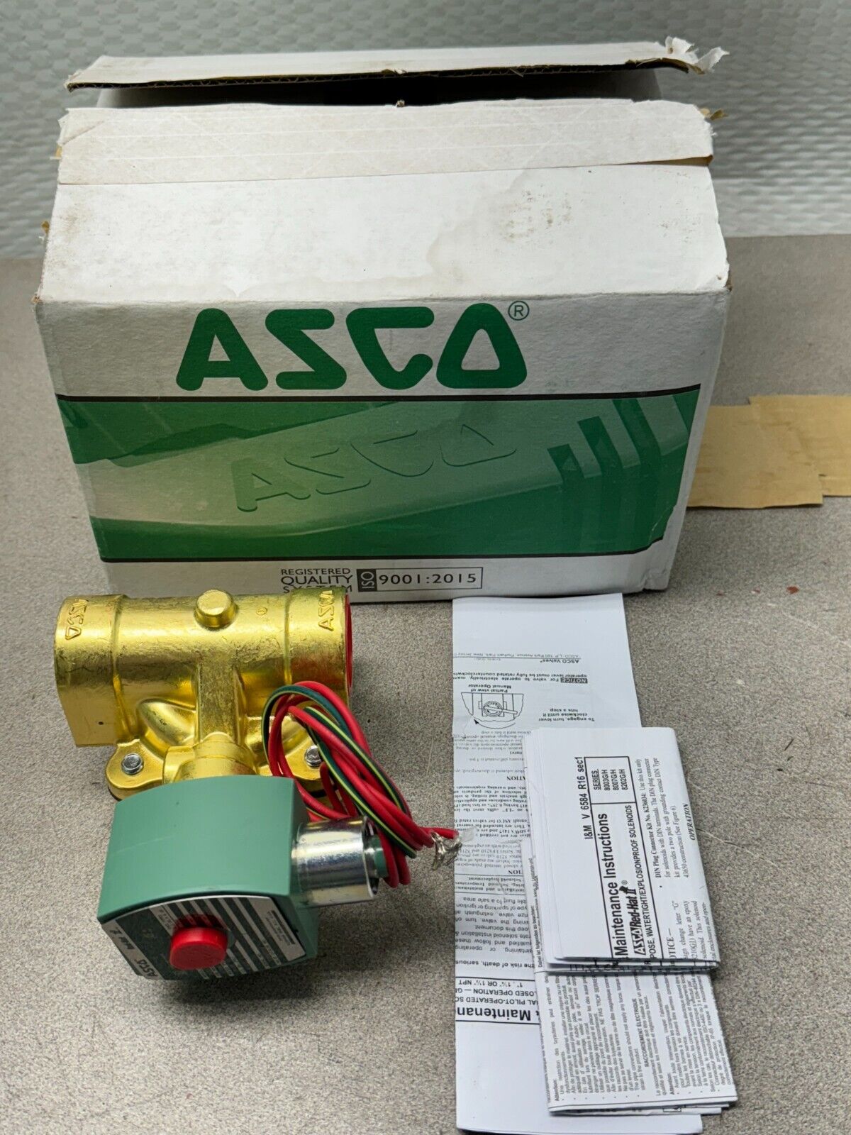 NEW IN BOX ASCO RED HAT SOLENOID VALVE 1" PIPE 12VDC. COIL 8210G004