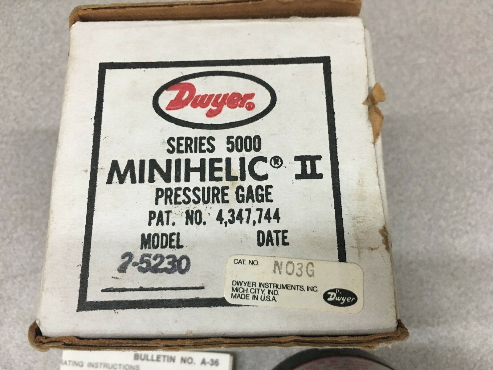 NEW IN BOX DWYER N03G SERIES 5000 MINIHELIC PRESSURE GAUGE 2-2530