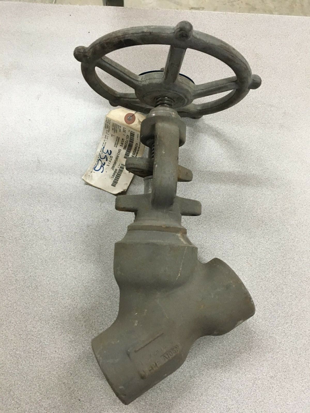 NEW NEWCO 1-1/2" WELD GLOBE VALVE A105N BODY 215S-F3S-WB-Y