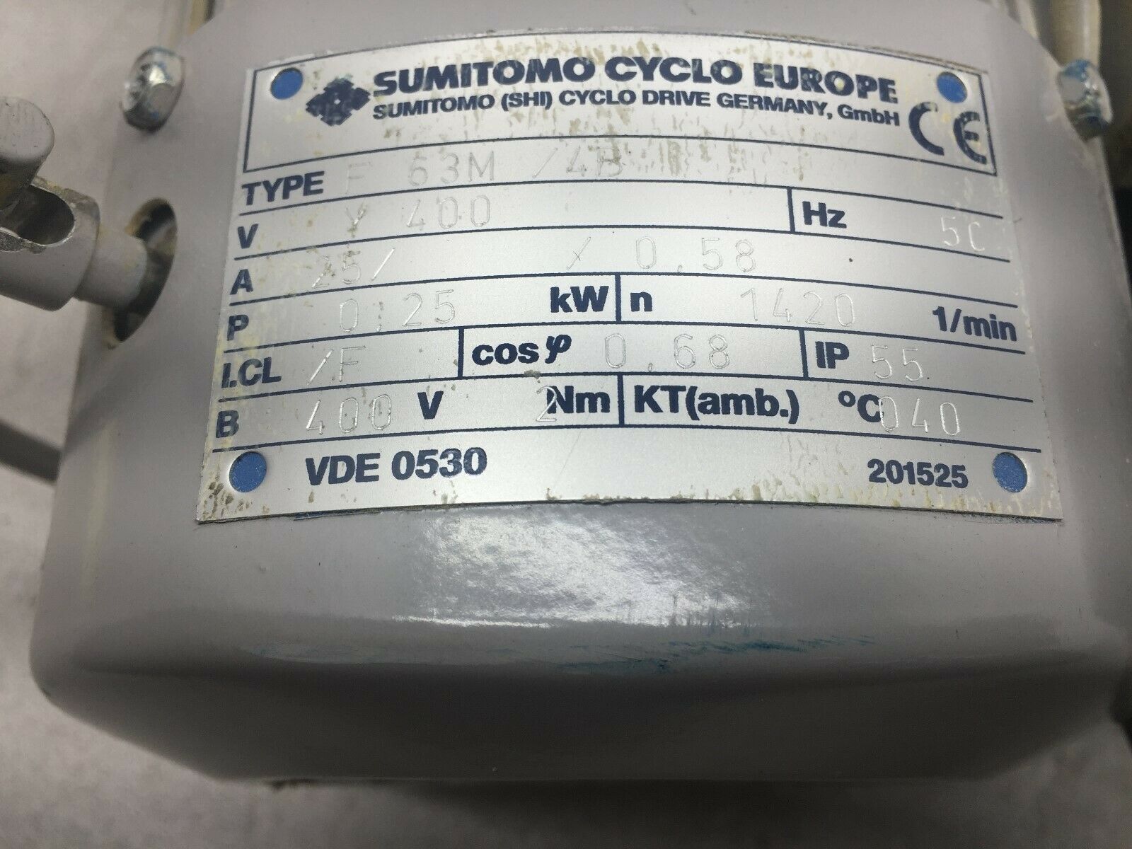 USED SIEMENS / SUMITOMO 380/480 VAC .37KW 3 PH GEAR MOTOR 6SE9611-1DF50ZC87 / F6