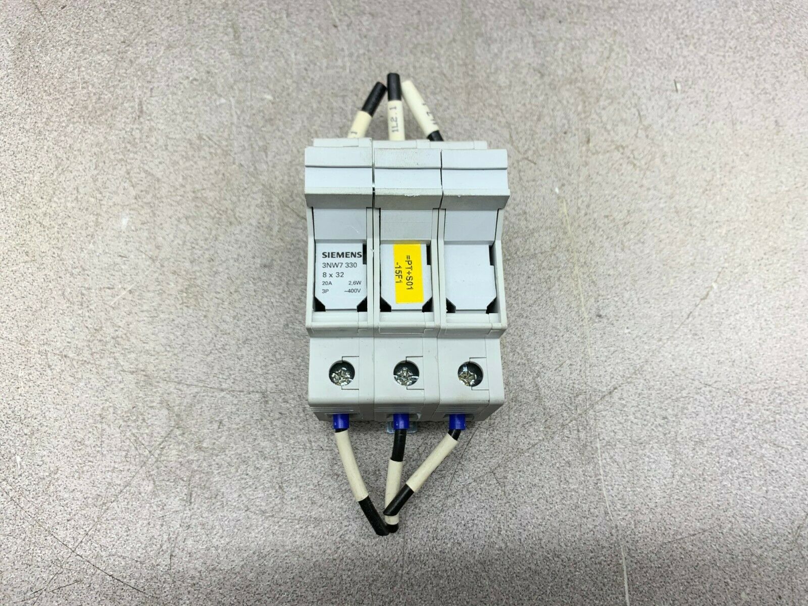 USED SIEMENS FUSE SOCKET 3NW7330