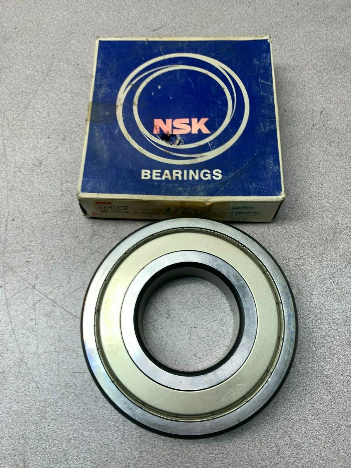 NEW IN BOX NSK BALL BEARING 6314ZZC3E