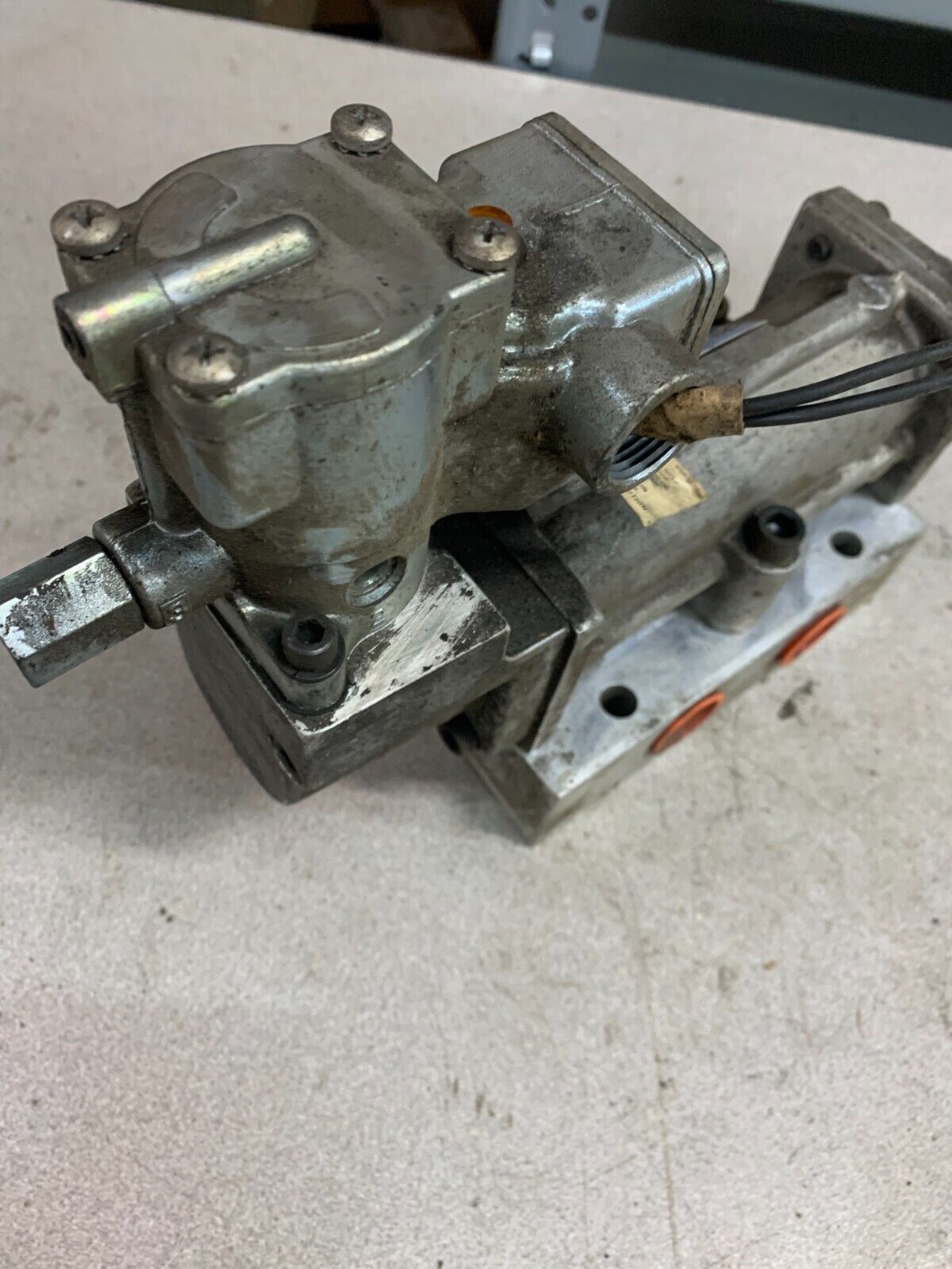 USED HUNT VALVE P155-6104