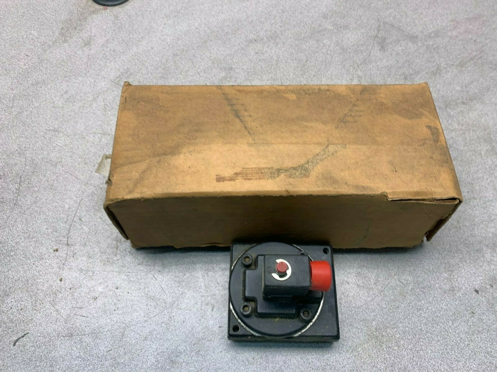 NEW IN BOX NORGREN VALVE E1012B-CY