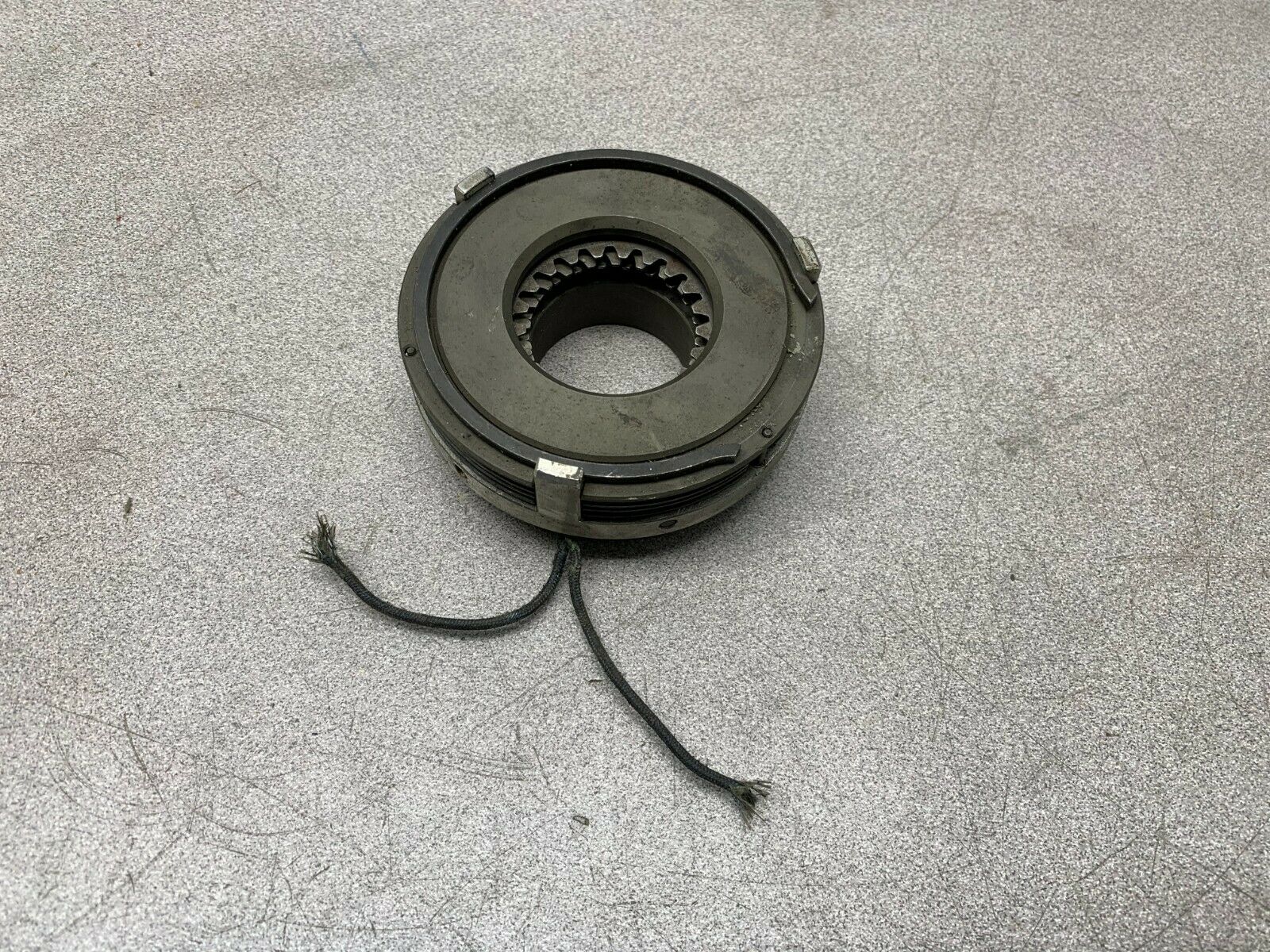 USED OGURA DC-24V. CLUTCH MDB-2.5