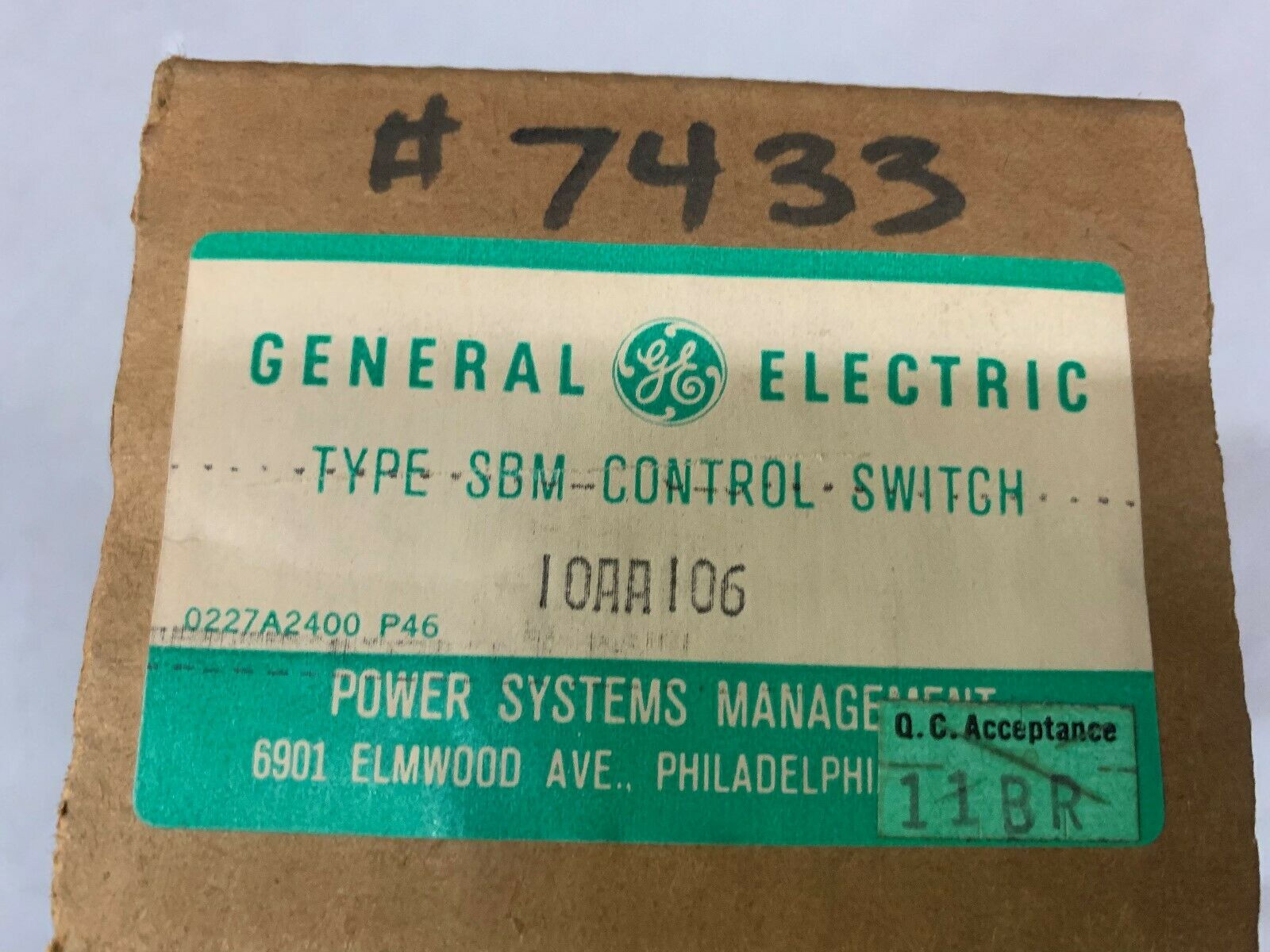 NEW IN BOX GE SWITCH I0AA106