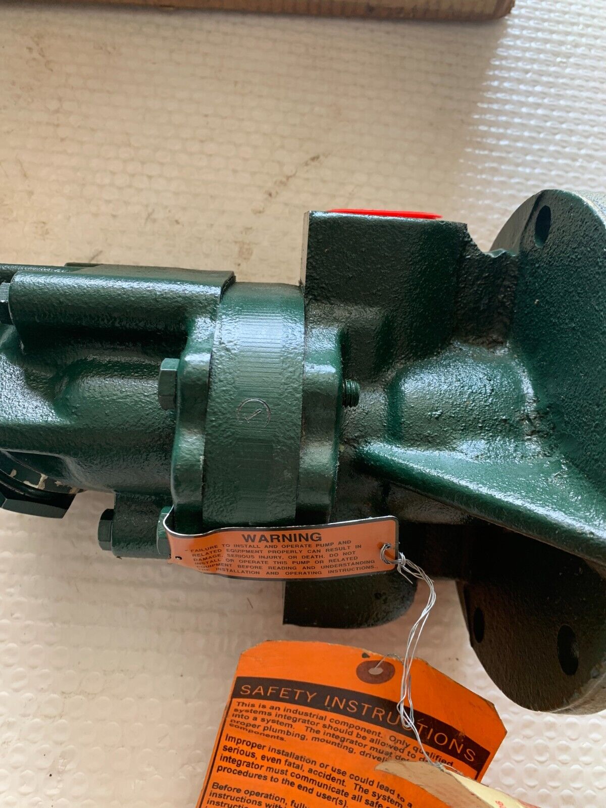 NEW ROPER HYDRAULIC GEAR PUMP 1-1/4" NPT PORTS 18AM08