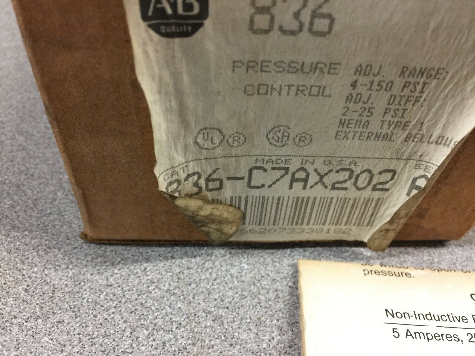 NEW IN BOX ALLEN BRADLEY 4-150PSI PRESSURE SWITCH 836-C7AX202/A