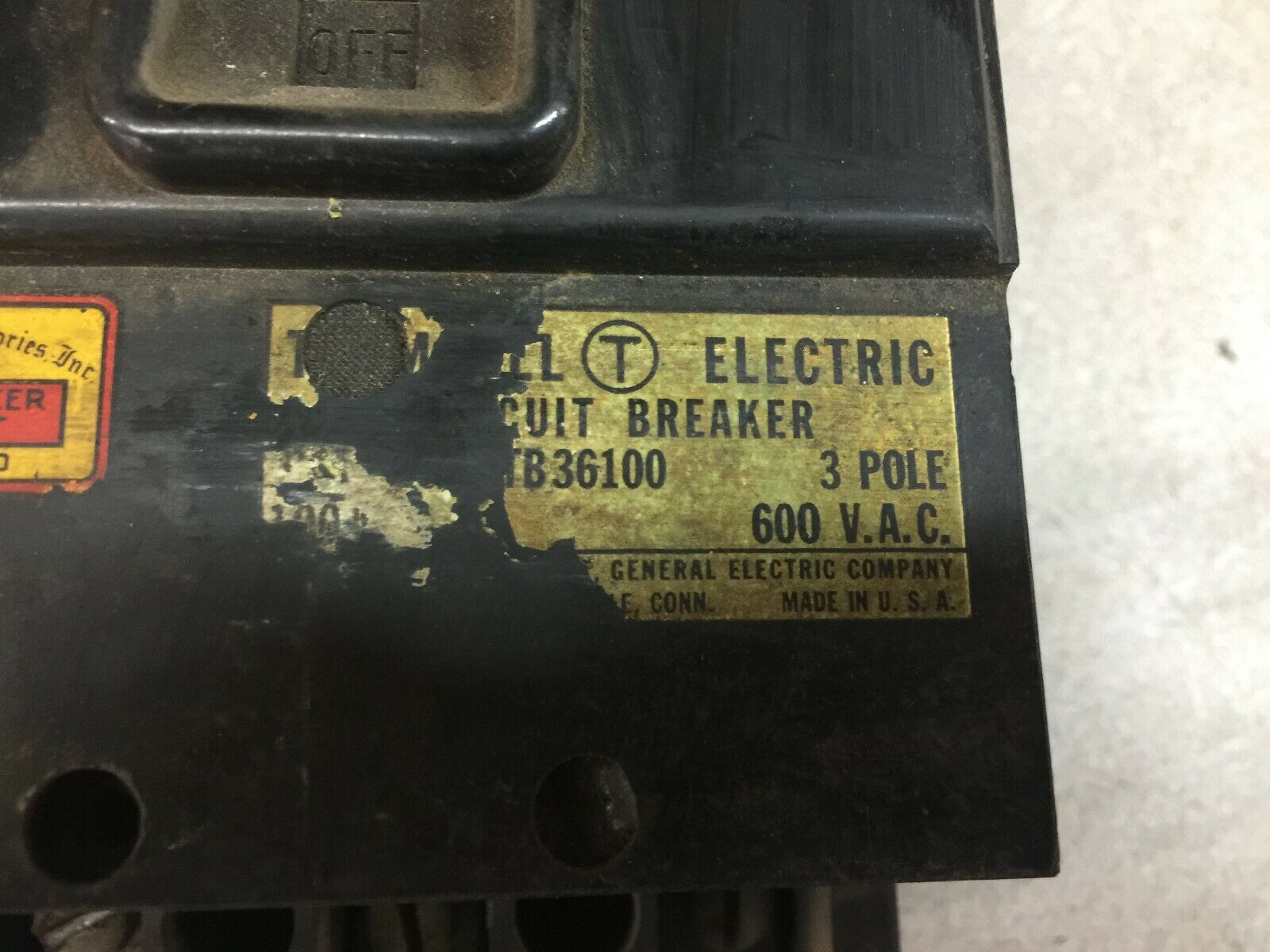 USED TRUMBULL 100AMP 3POLE 600VAC BREAKER ATB36100