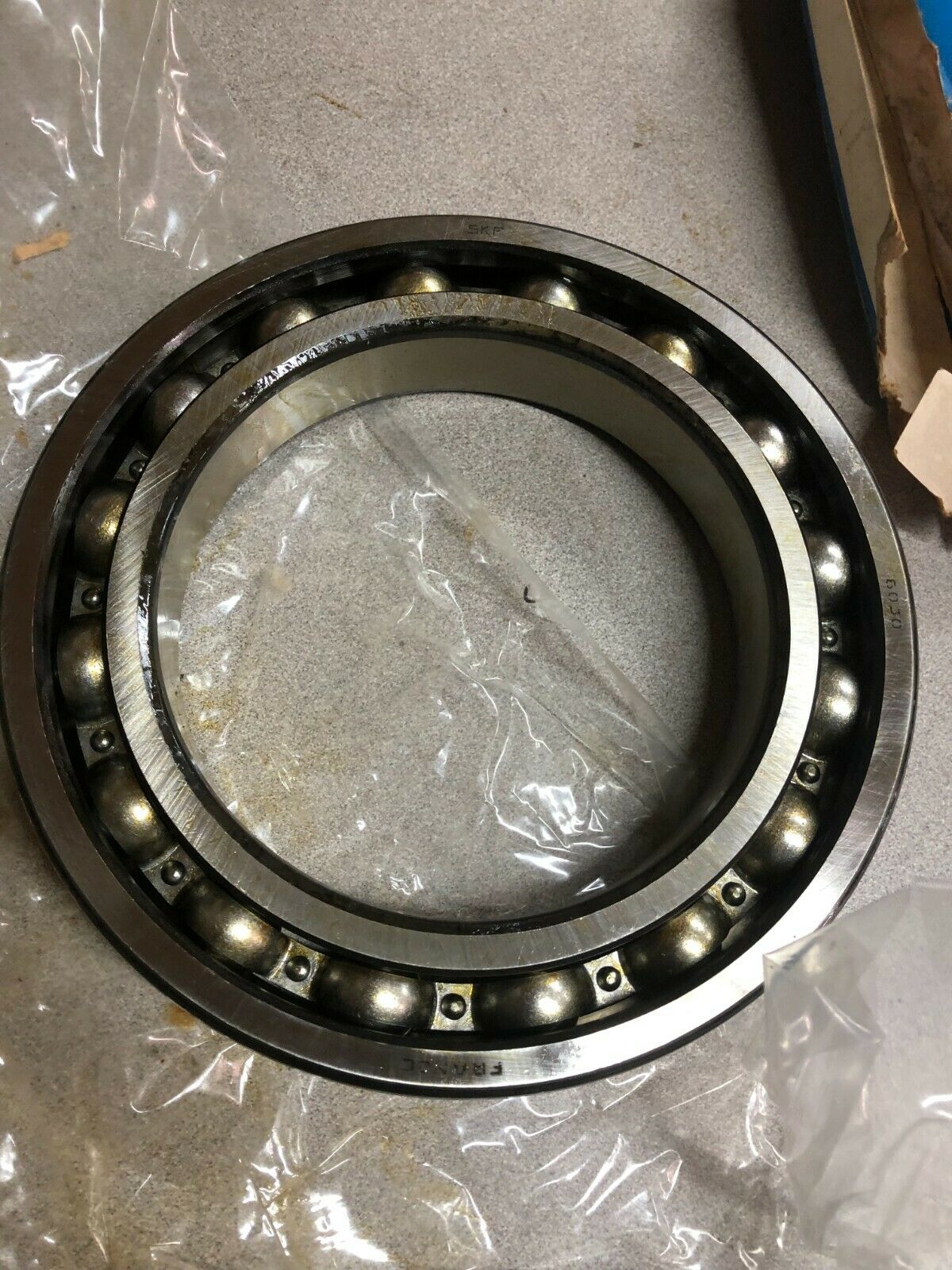 NEW SKF DEEP GROOVE BALL BEARING 6030