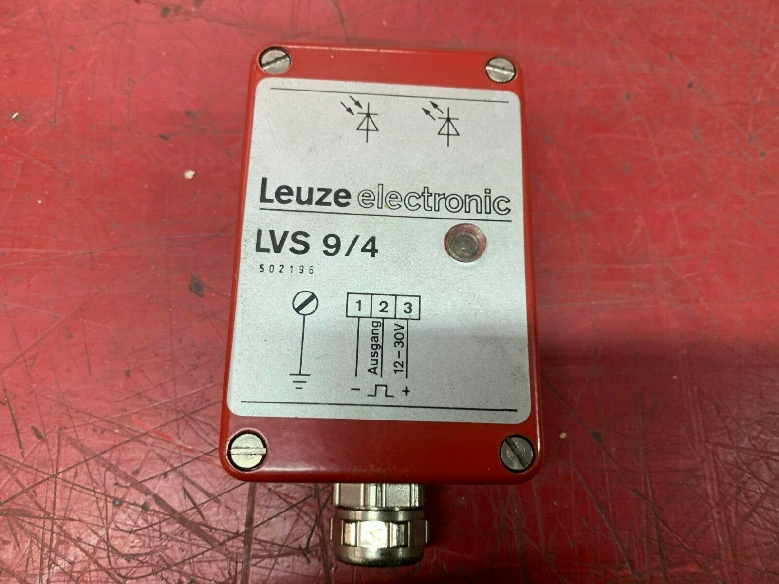 NEW NO BOX LEUZE ELECTRONIC CONTROL UNIT LVS 9/4