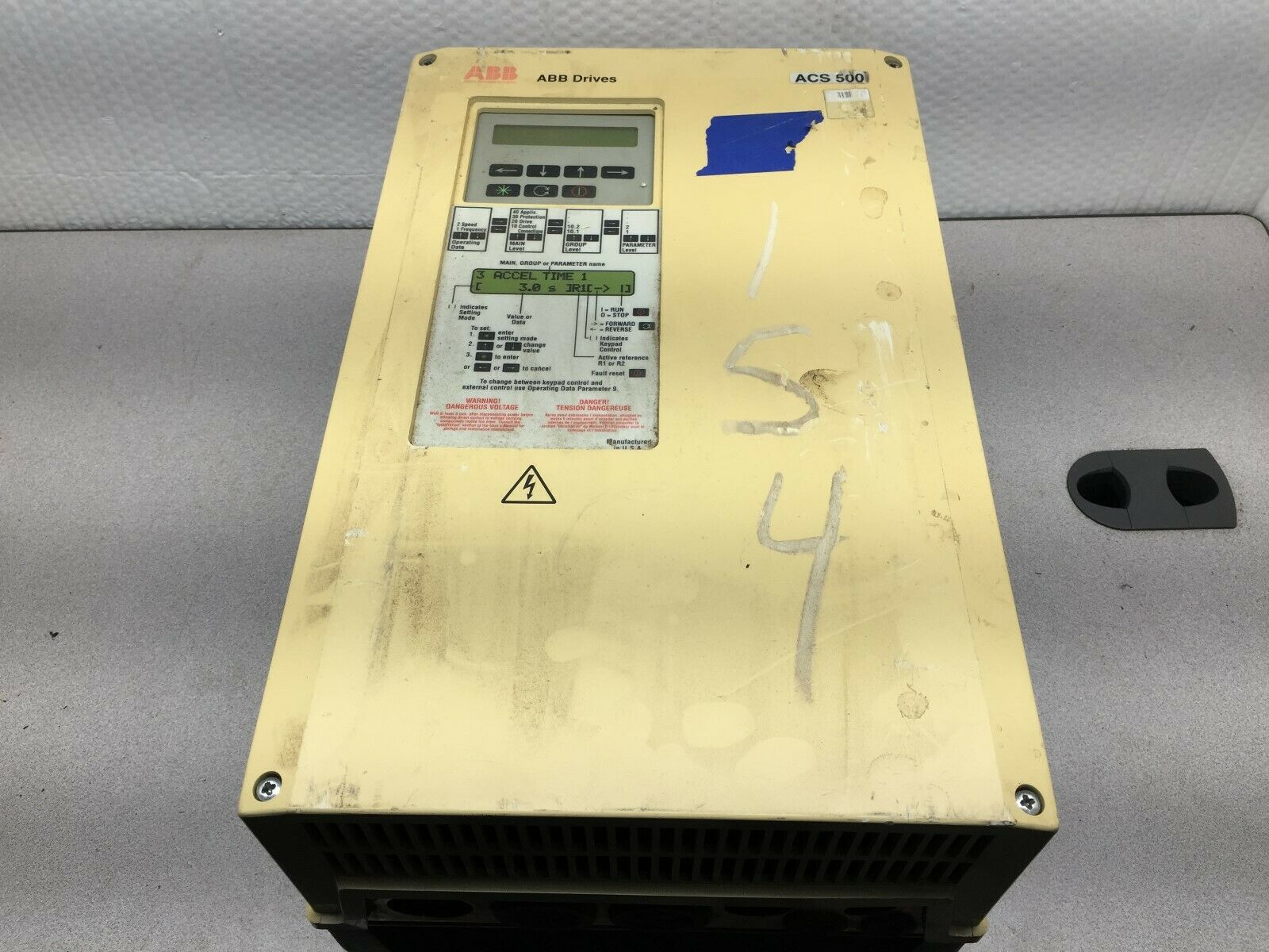 USED ABB ACS 500 440-500 VAC 3 PH 0-500 HZ 15 HP VARIABLE FREQUENCY DRIVE ACS501