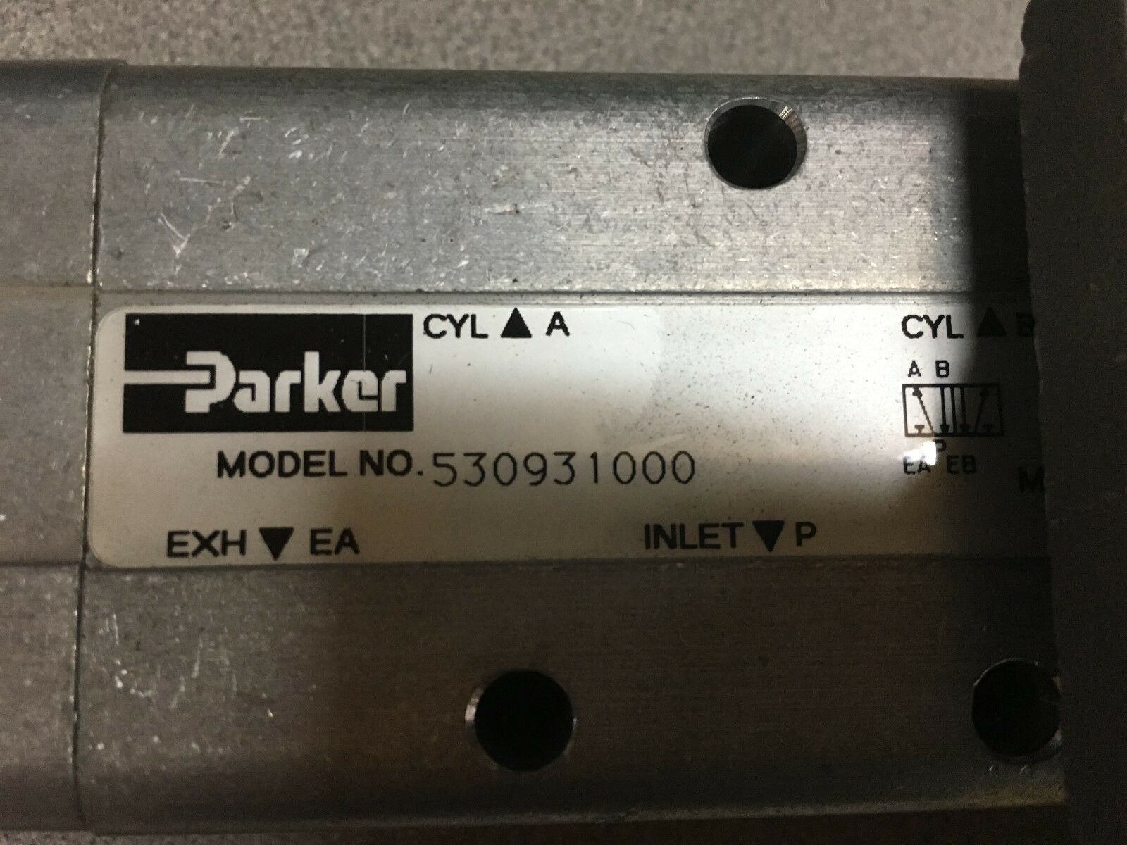 NEW NO BOX PARKER 1/4 TRD MAN VALVE 530931000