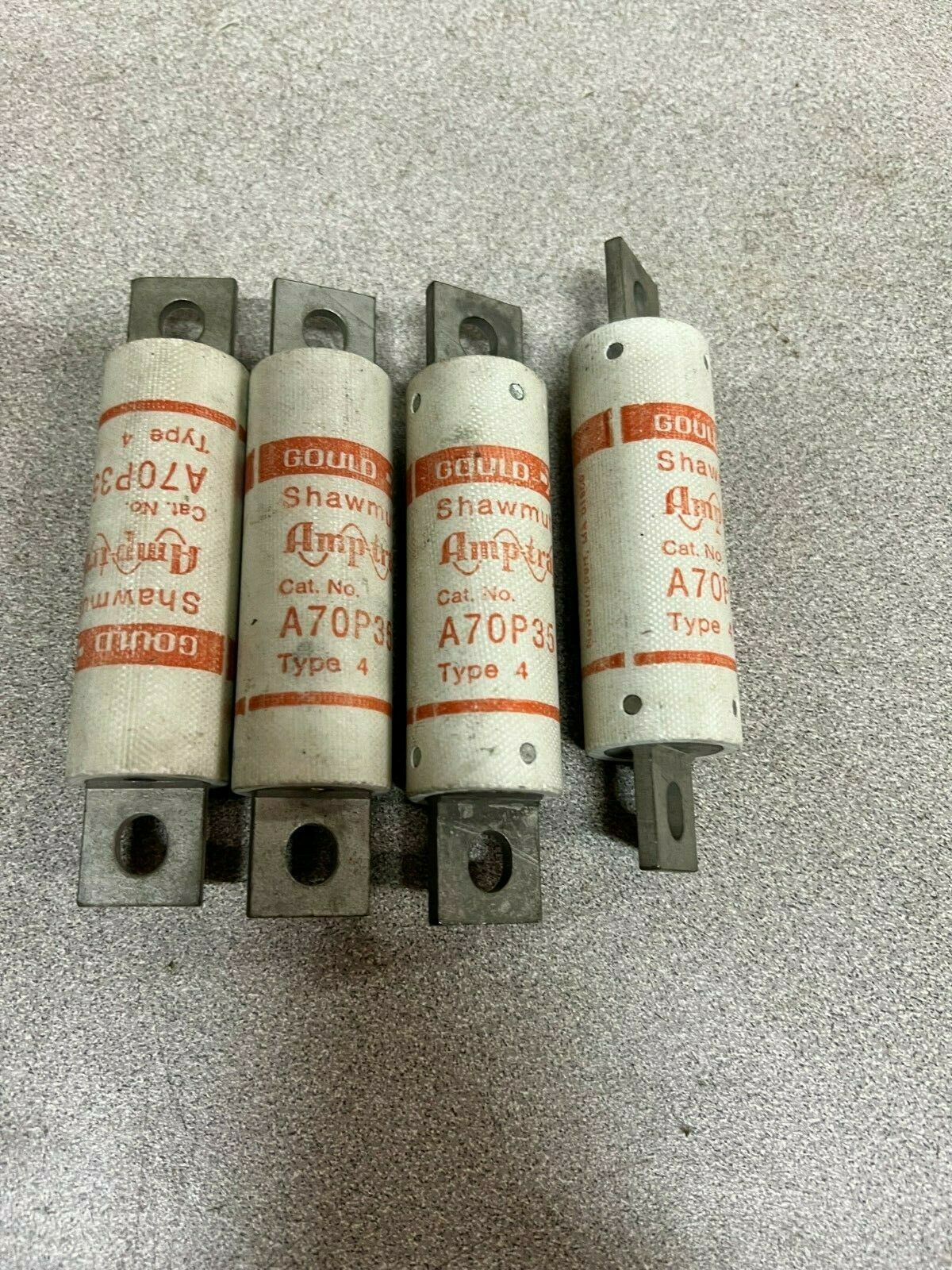 LOT OF 4 NEW NO BOX SHAWMUT FUSE A70P35