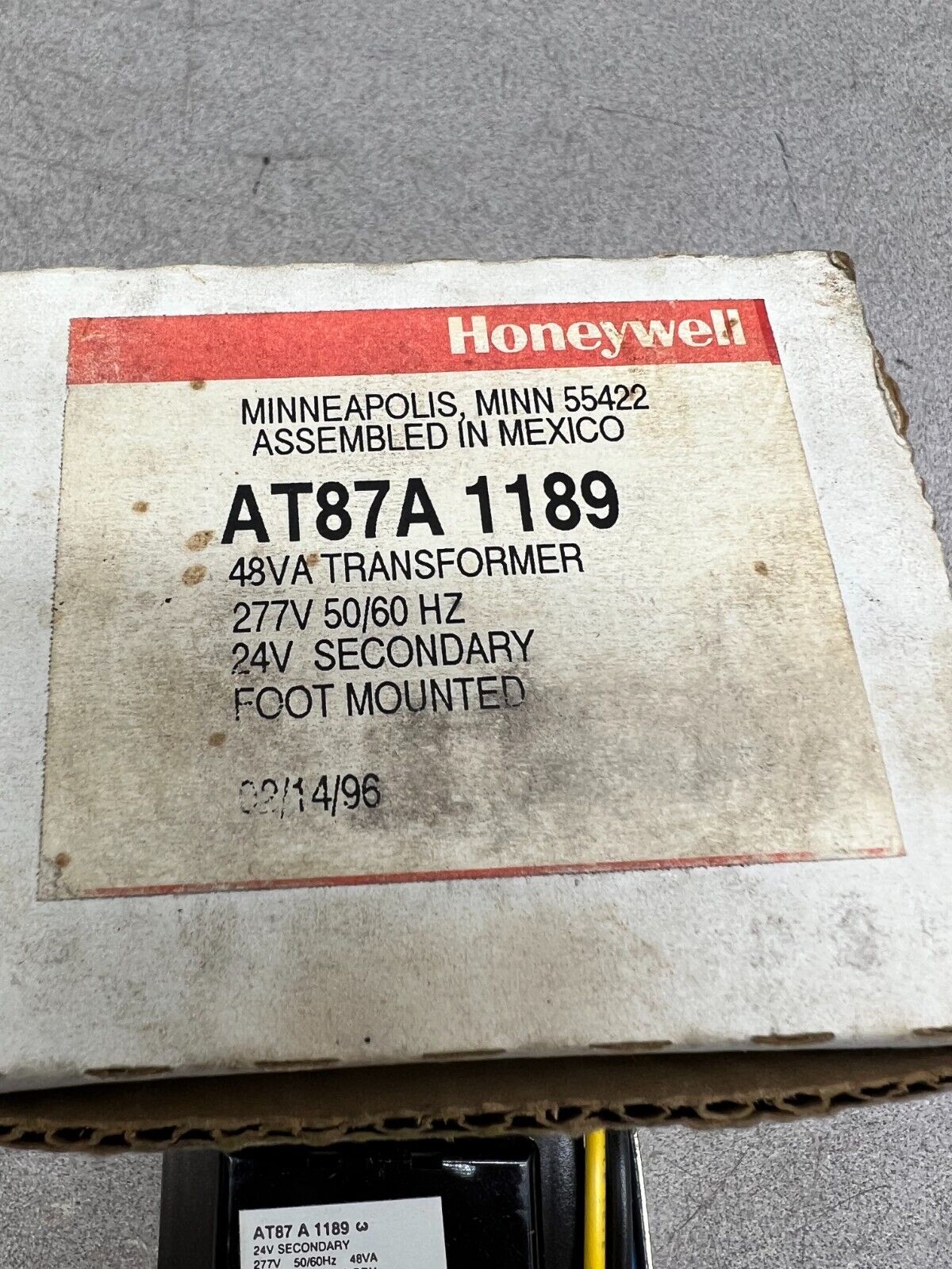 NEW IN BOX HONEYWELL TRANSFORMER AT87A 1189