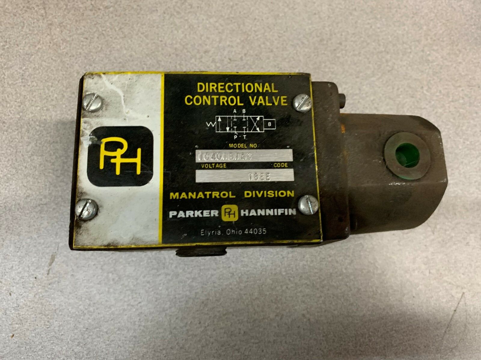 NEW NO BOX PARKER VALVE 10401B1AC