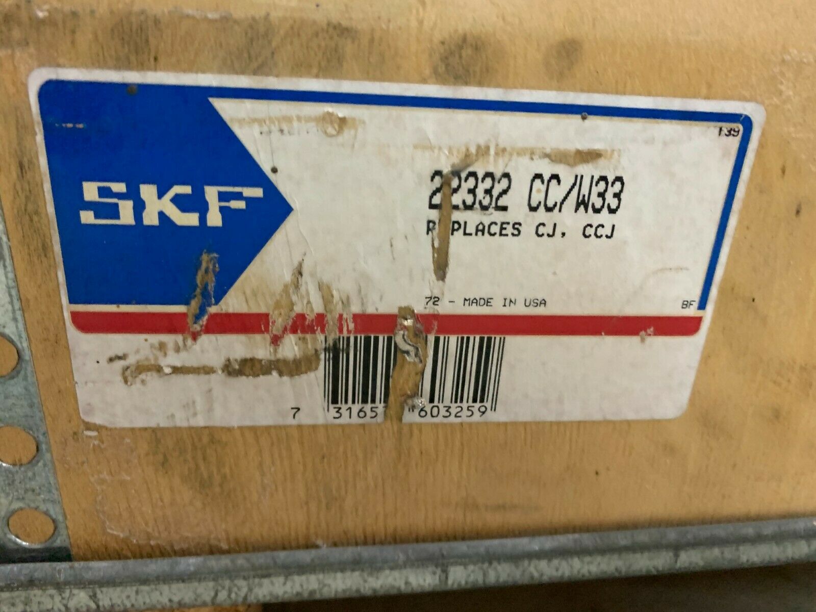 NEW IN CRATE SKF SPHERICAL ROLLER BEARING STRAIGHT BORE 22332 CC/W33