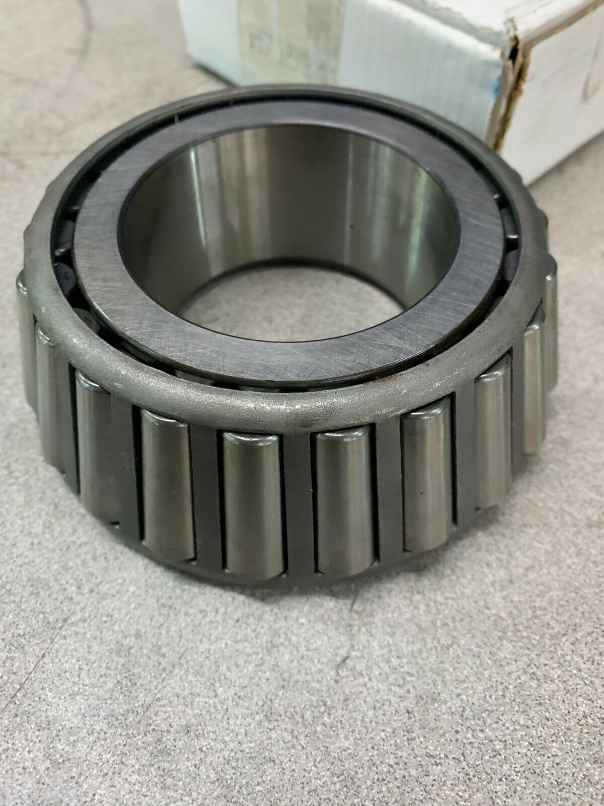 NEW IN BOX KOYO TAPERED ROLLER CONE BEARING H715343