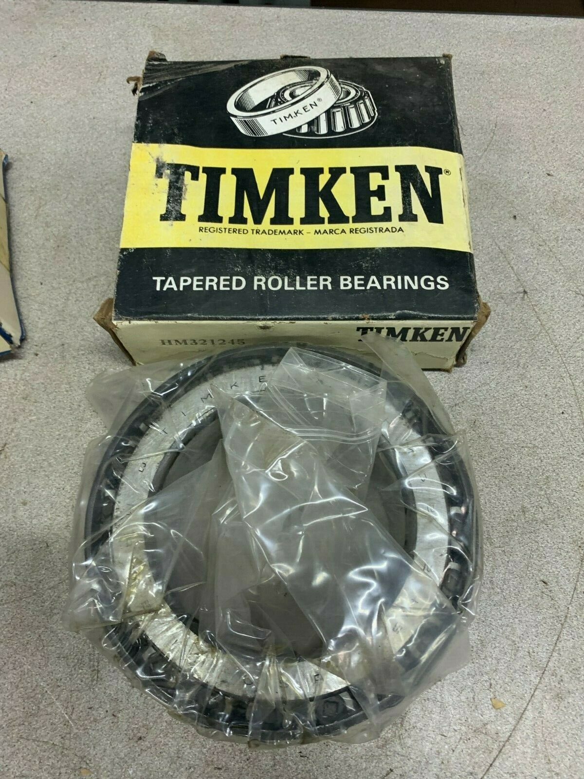 NEW IN BOX TIMKEN ROLLER BEARING HM321245