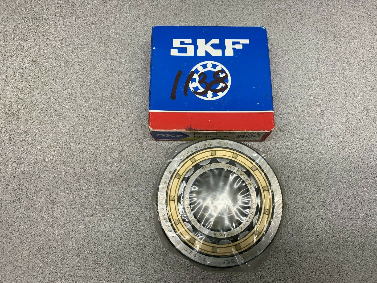 NEW IN BOX SKF BEARING NU 309 ECM