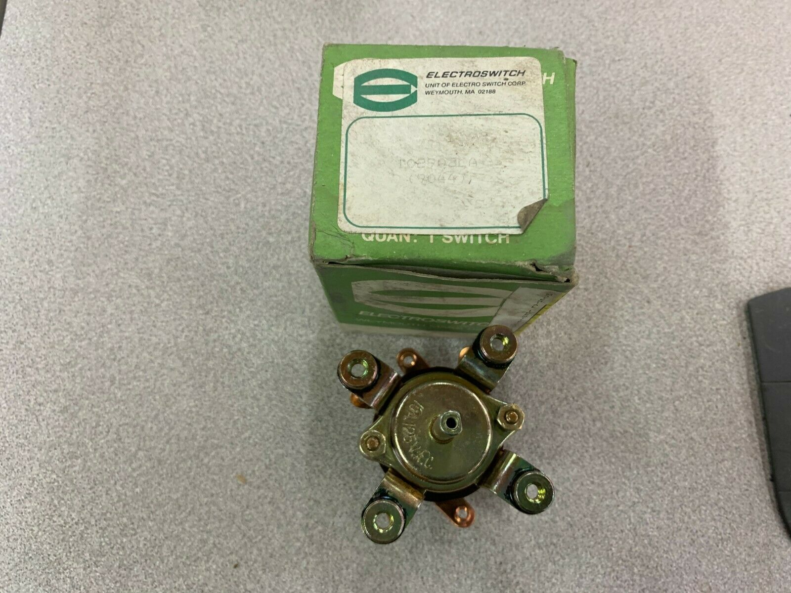 NEW IN BOX ELECTROSWITCH ROTARY SWITCH 102903LA 9044