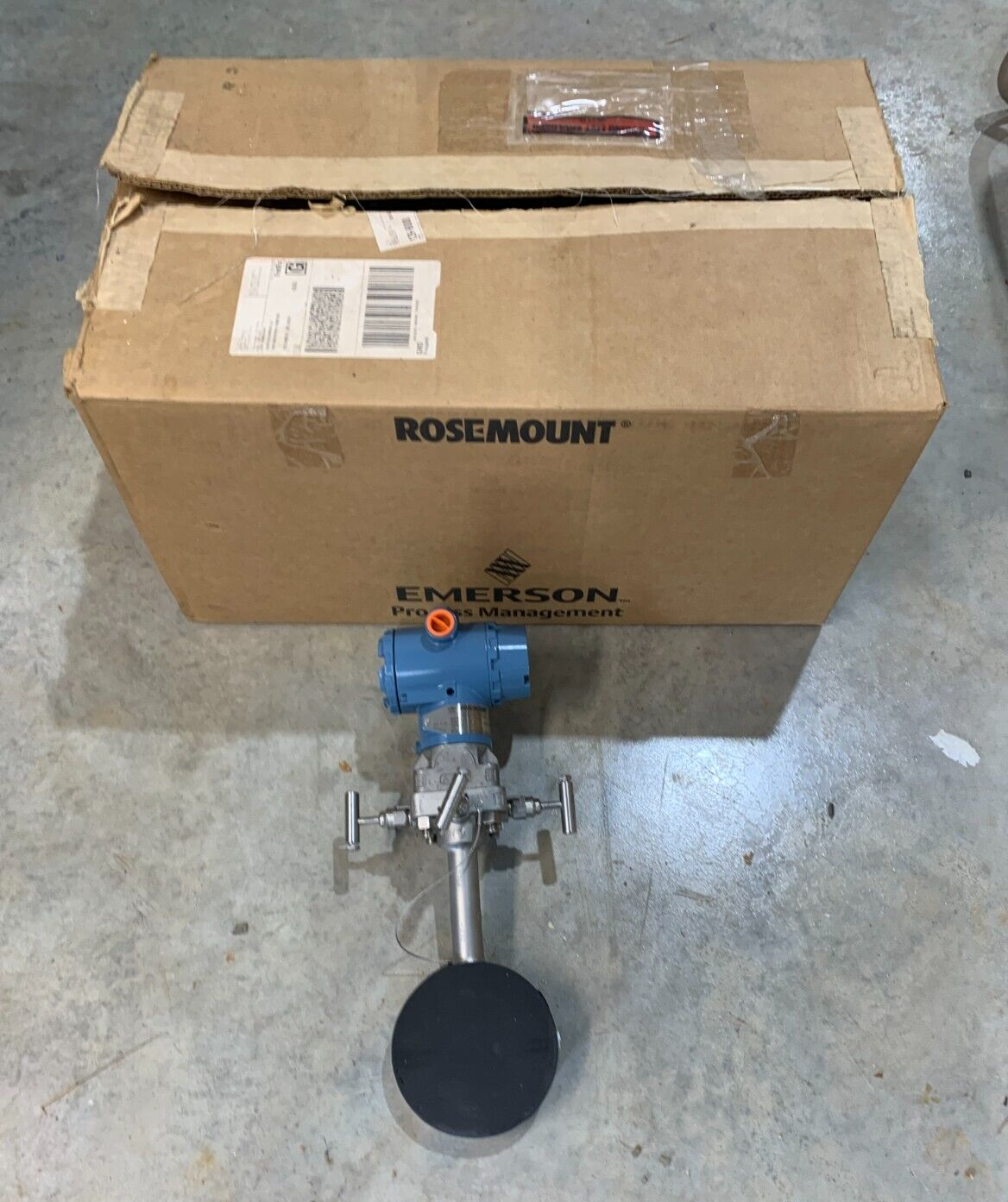 NEW IN BOX ROSEMOUNT HART PRESSURE TRANSMITTER 3051CFCDCS030N065033AA1I5M5