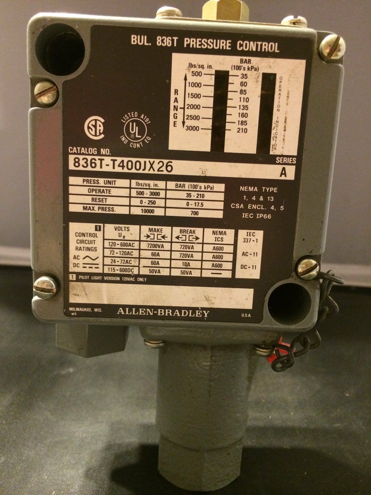 NEW NO BOX ALLEN-BRADLEY 836T-T400JX26 Series A Pressure Control