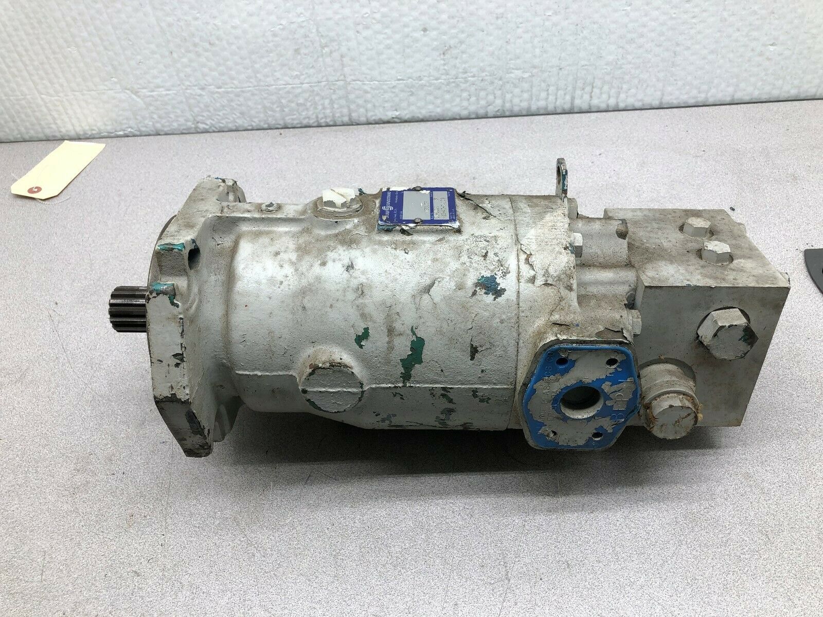 USED SAUER SUNDSTRAND FIXED DISPLACEMENT MOTOR 21-3038