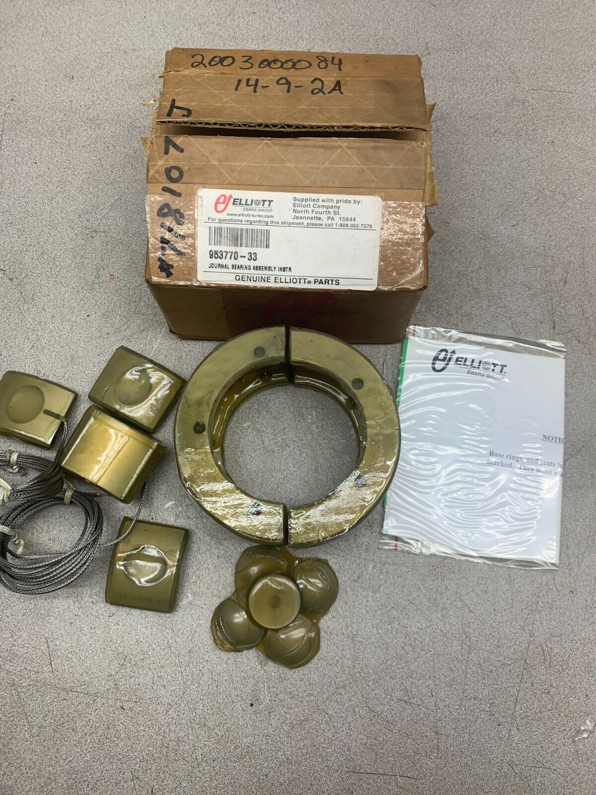 NEW IN BOX ELLIOTT JOURNAL BEARING ASSEMBLY 953770-33