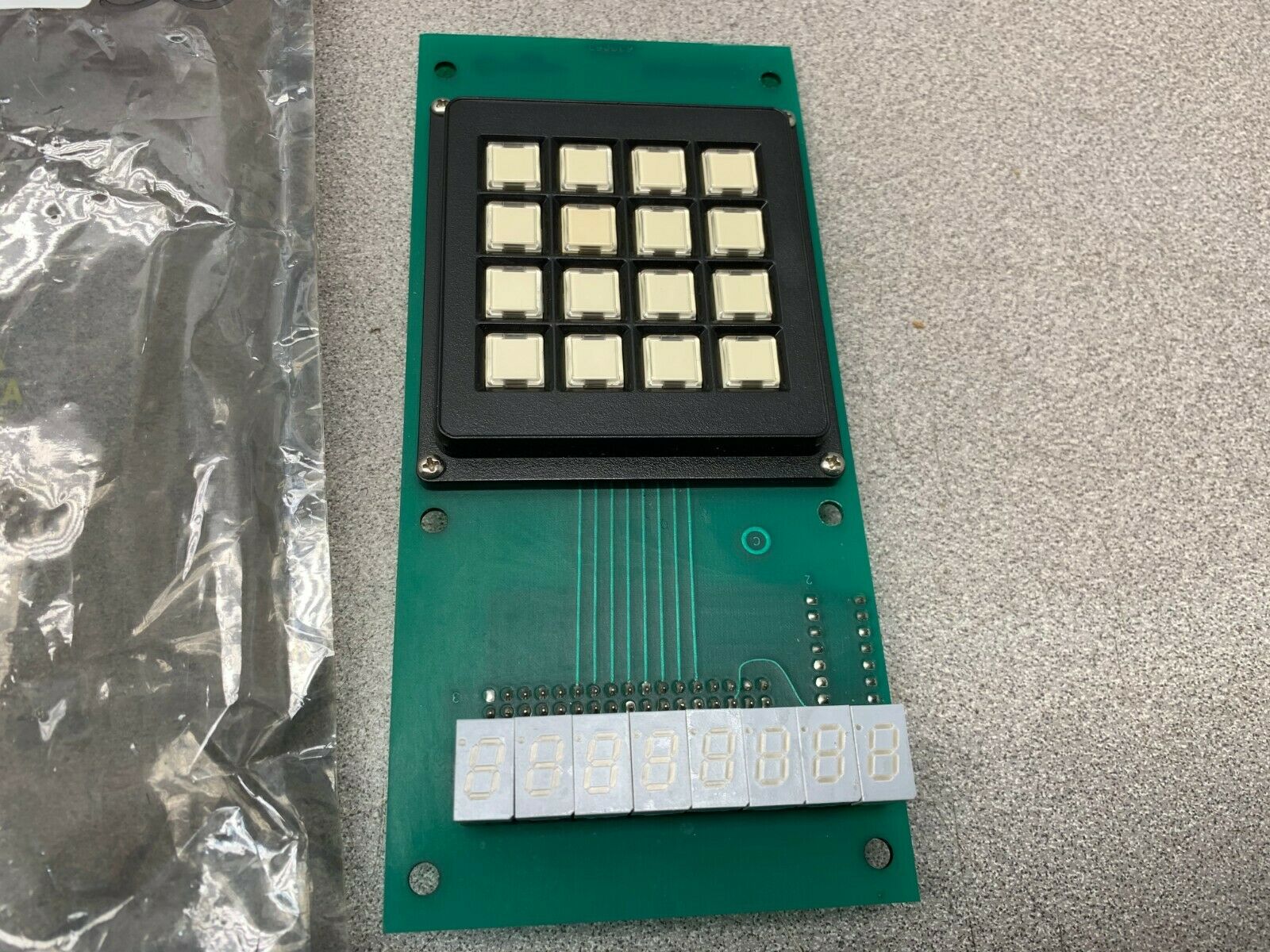 USED TN TECHNOLOGIES KEYBOARD CIRCUIT BOARD 885801