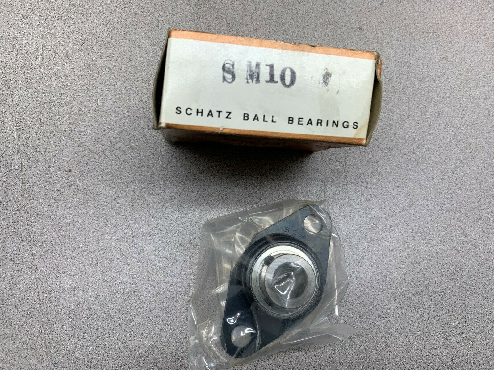 LOT OF 2 NEW IN BOX SCHATZ BEARING SM10